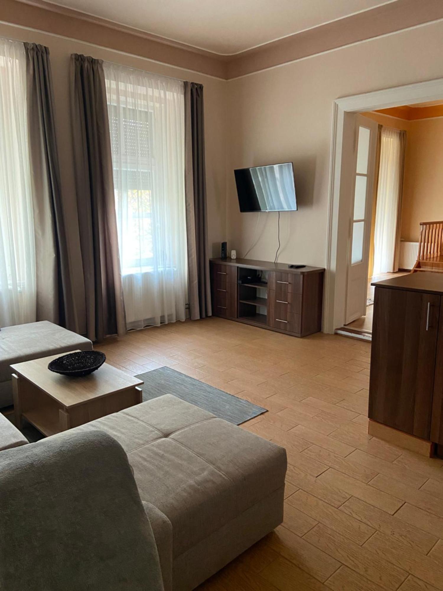 Petoefi House Apartment Seghedin Exterior foto